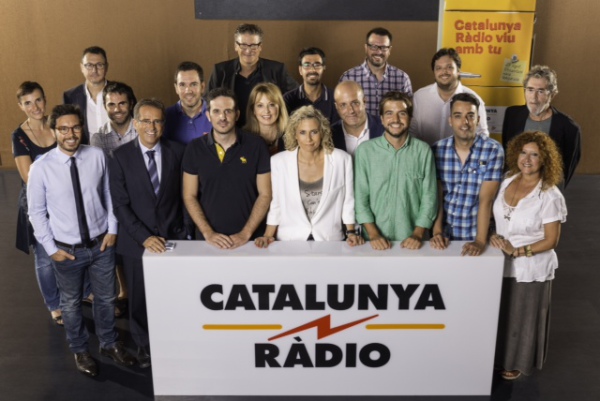 presentacio靇catradio_adrianebot_001-2