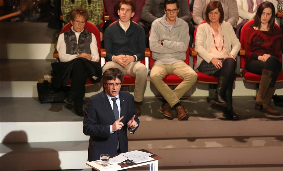 lainz37000138-manresa-teatre-conservatori-president-carles-puigde170122234725-1485125426657